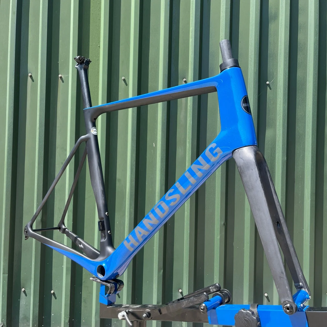 Handsling A1R0evo frame - Cobalt Blue with Matte Fork